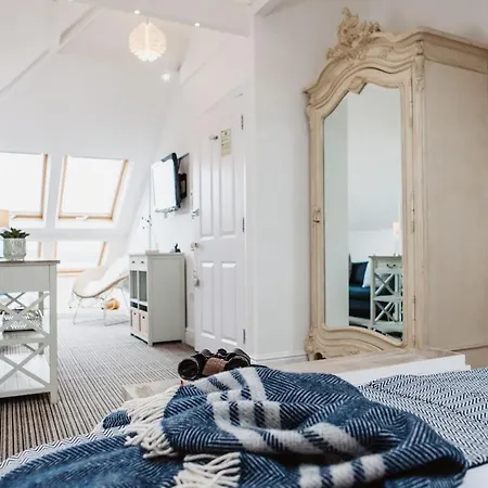 Guest house Highcliffe *